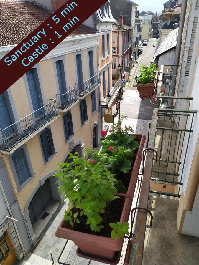 Private Independant Flat - Lourdes City Center - 2 Balconies エクステリア 写真