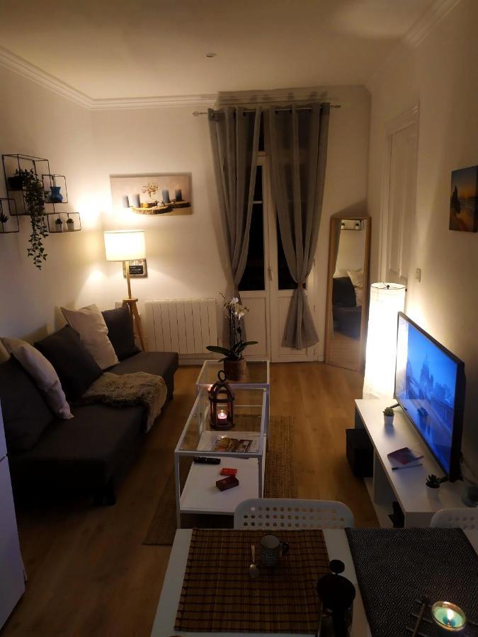 Private Independant Flat - Lourdes City Center - 2 Balconies エクステリア 写真